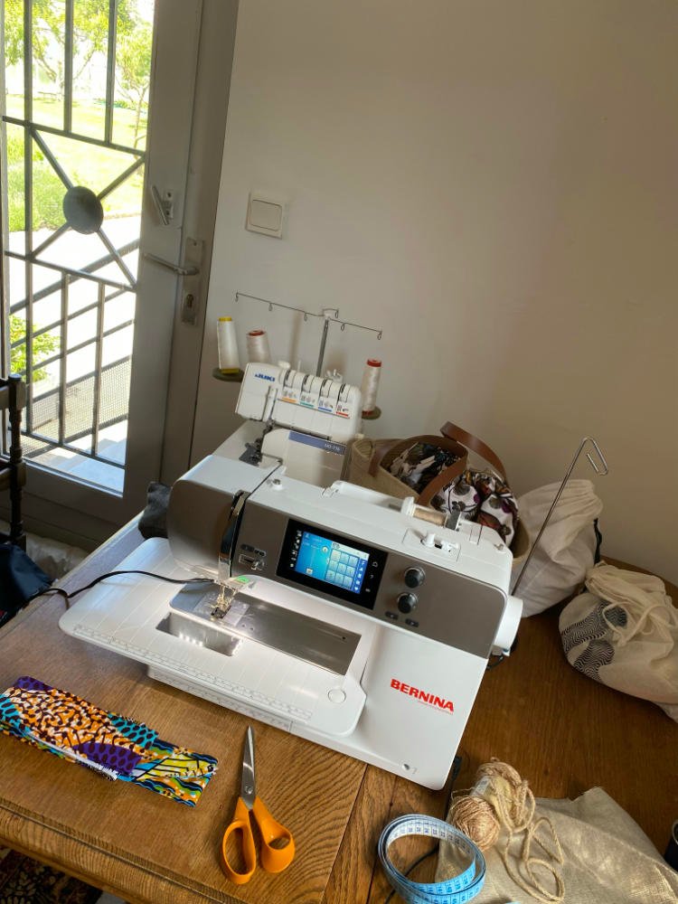TerrOrange, artisan créateur d'accessoires de mode, de décoration et d'art de la table, fait avec joie en Occitanie, France.