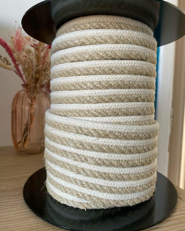 TerrOrange, artisan créateur d'accessoires de mode, de décoration et d'art de la table, fait avec joie en Occitanie, France.