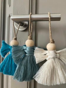 Magnifique décoration de Noël en corde naturelle pour embellir votre intérieur.