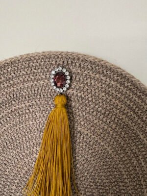 Pochette demi-lune pompon ocre