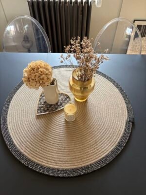 Centre de table en tresse de jute et ganse de coton noir/lurex doré