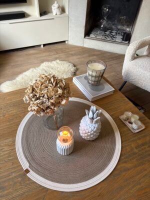 Centre de table en tresse de jute et ganse de coton écru